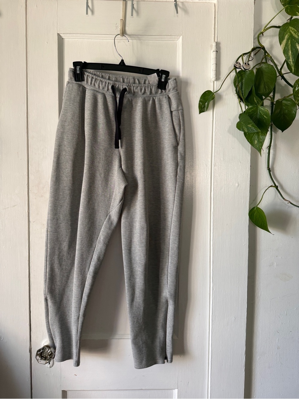 Banana republic size S Men's Grey Drawstring Jogger Pants